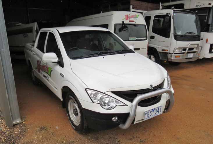 Wynnes Coaches ute YBS341